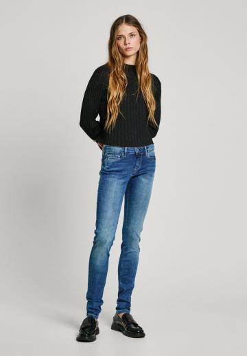 Узкие джинсы