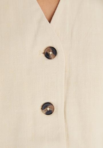 Джинсовая жилетка