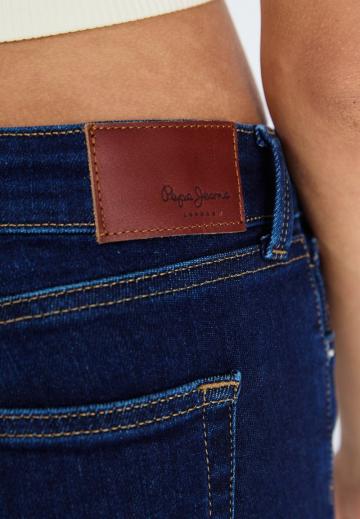 Узкие джинсы