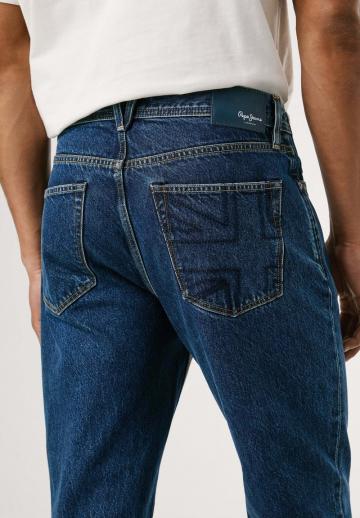Прямые джинсы