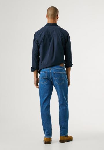 Прямые джинсы