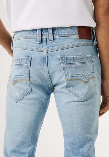 Узкие джинсы