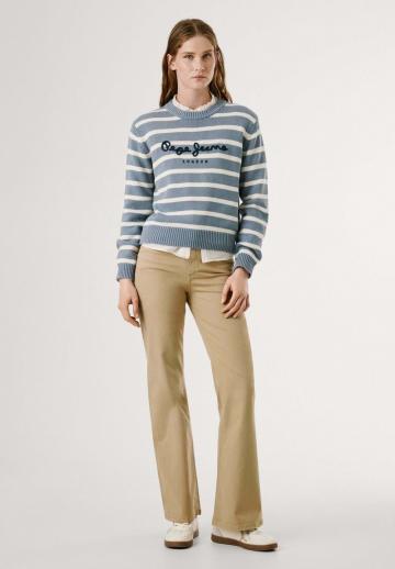 Пуловер в полоску