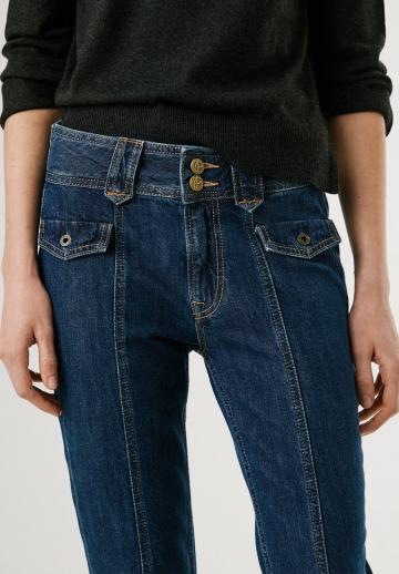 Клешеные джинсы