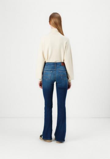 Клешеные джинсы