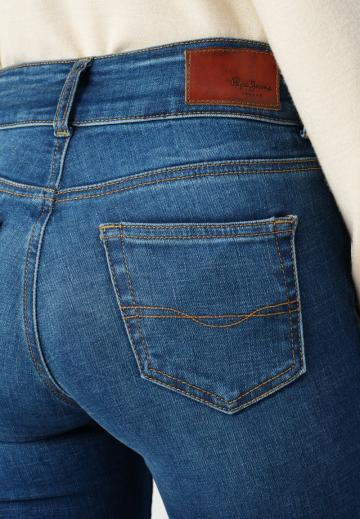 Клешеные джинсы