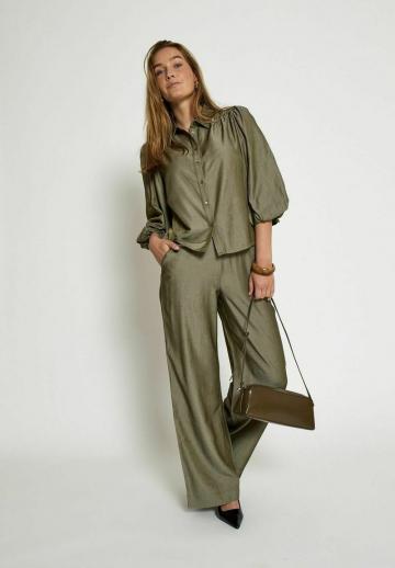 Широкие брюки