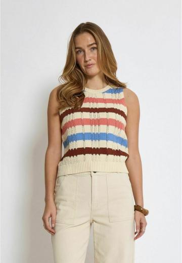 Пуловер без рукавов