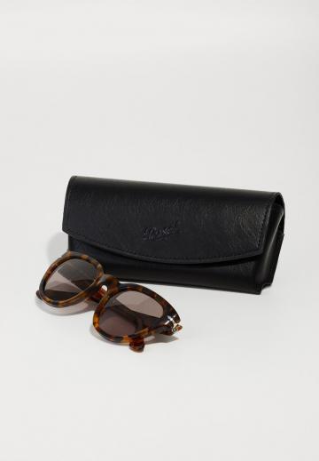 Солнечные очки