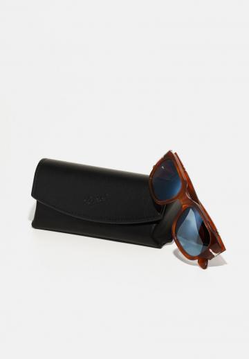 Солнечные очки