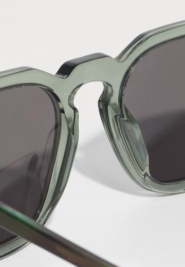 Солнечные очки