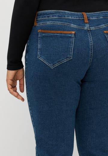 Узкие джинсы