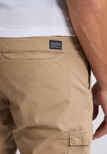 Брюки с накладными карманами