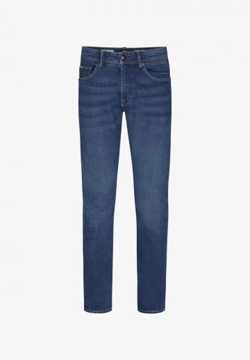 Узкие джинсы