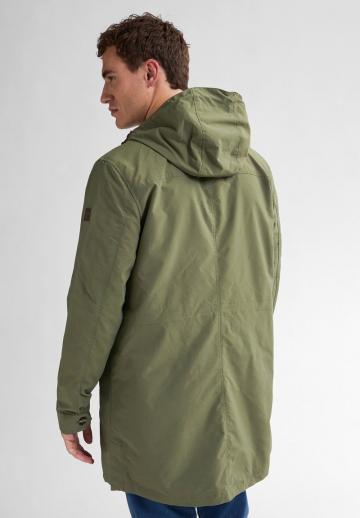 Короткое пальто