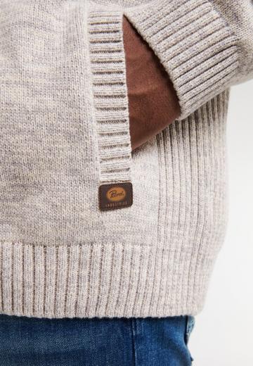 Вязаная кофта