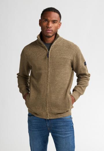 Вязаная кофта