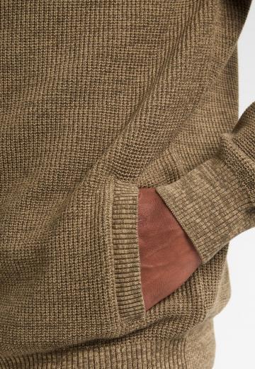 Вязаная кофта