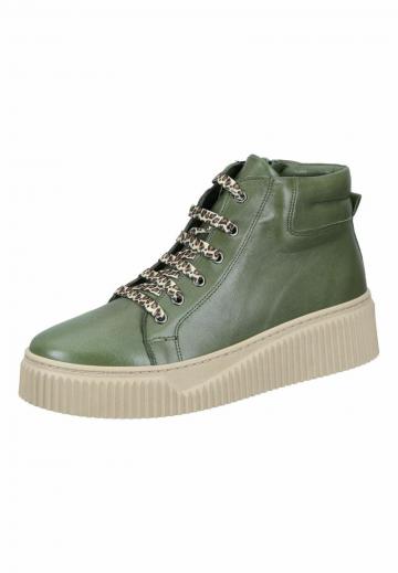 Ботинки на шнуровке