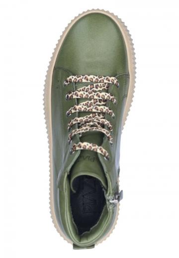 Ботинки на шнуровке