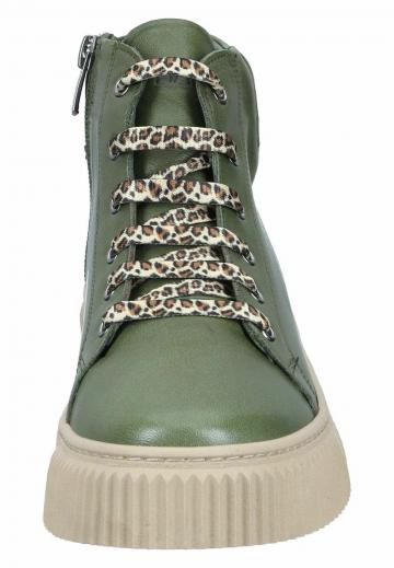 Ботинки на шнуровке