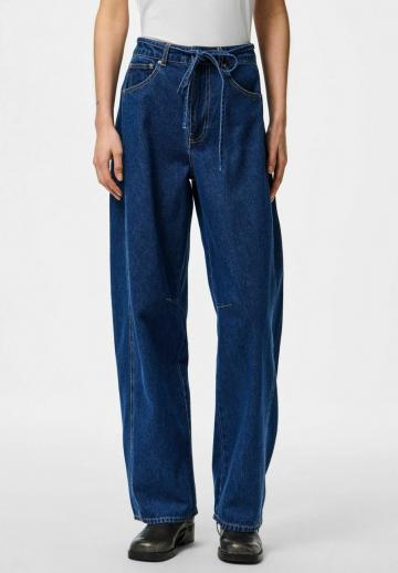 Свободные джинсы