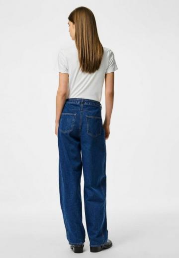 Свободные джинсы