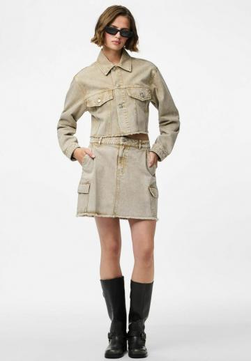 Джинсовая куртка