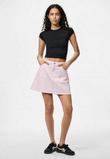 Юбка с накладными карманами