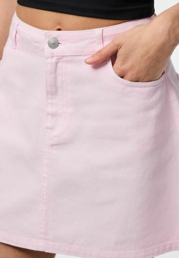 Юбка с накладными карманами