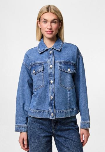 Джинсовая куртка