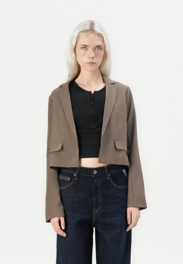 Короткий блейзер