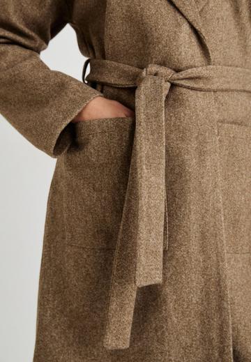 Шерстяное пальто