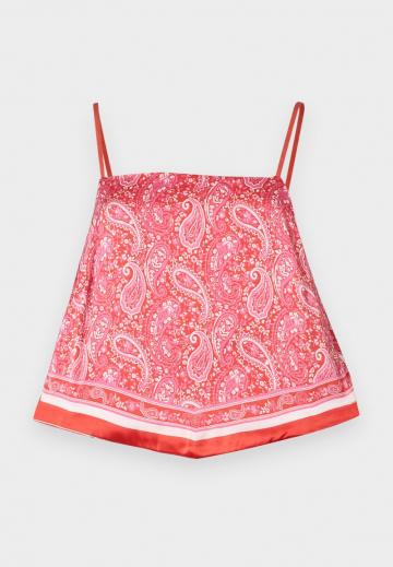 Топ на бретельках