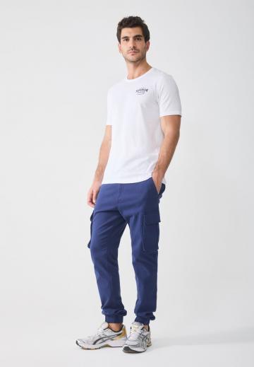 Брюки с накладными карманами