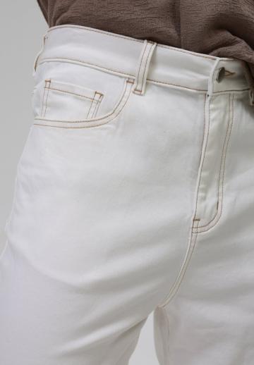 Узкие джинсы