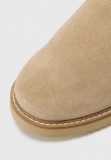 Ботинки на шнуровке