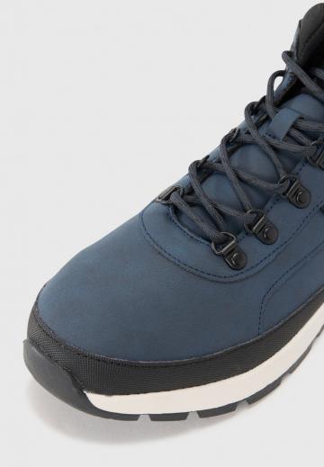 Походные ботинки