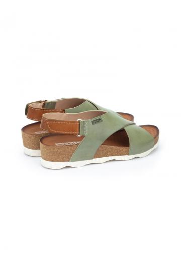 Босоножки на танкетке