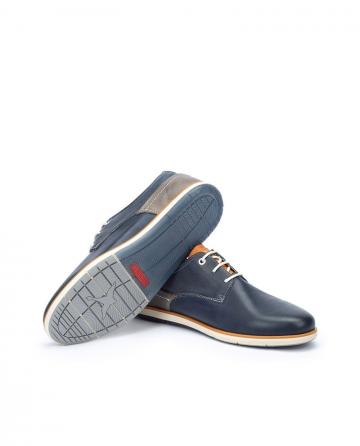 Ботинки на шнуровке