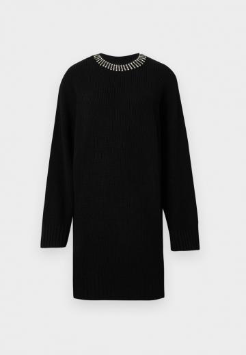 Вязаное платье