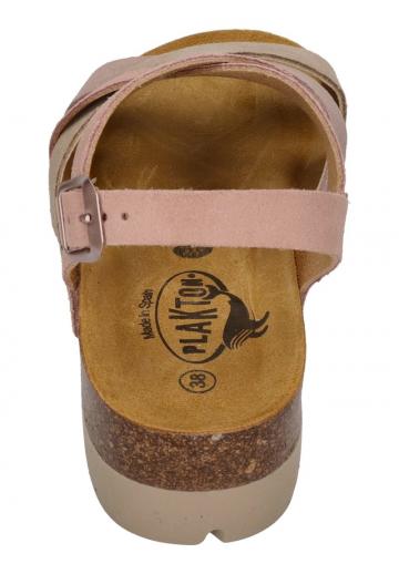 Босоножки на танкетке