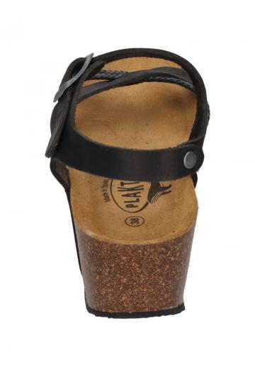 Босоножки на танкетке