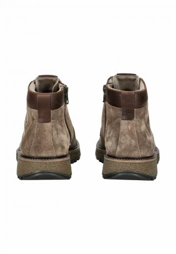 Ботинки на шнуровке