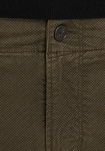 Брюки с накладными карманами