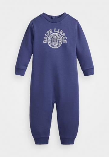 Набор одежды