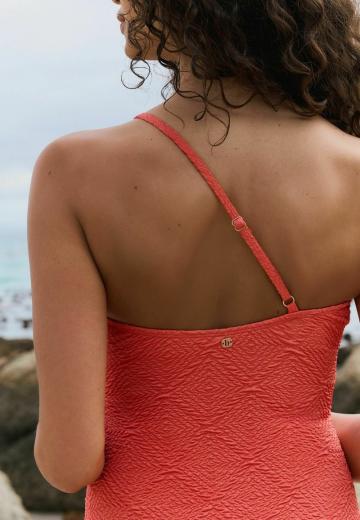 Слитный купальник