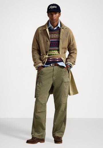 Брюки с накладными карманами