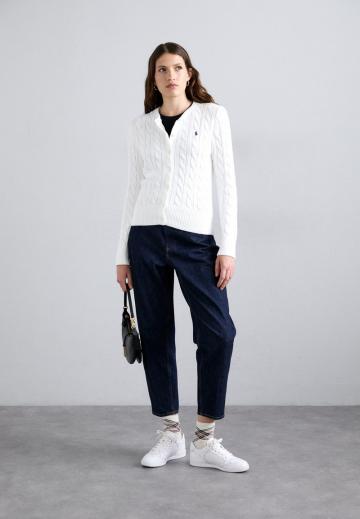 Вязаная кофта