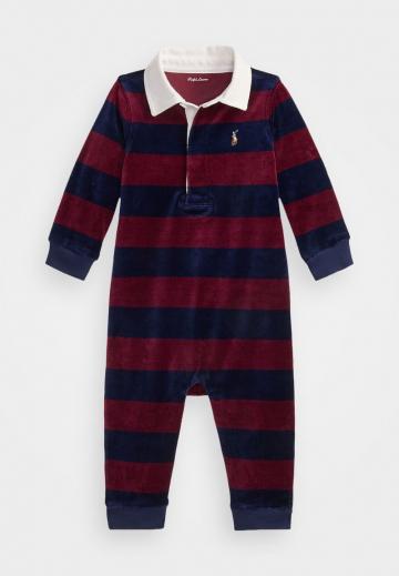 Набор одежды